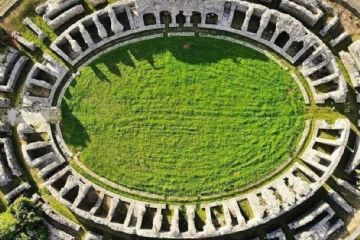 Anfiteatro dell'antica Città di Luni
